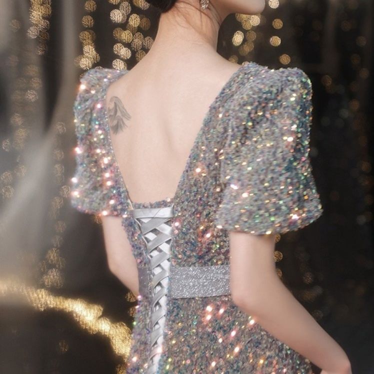 オケージョン ドレス スパンコール全面装飾パフスリーブリボン付きワンピース