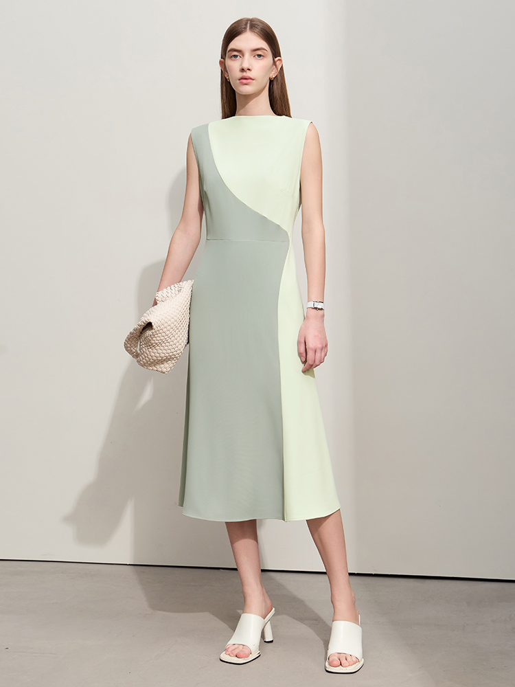 https://fulmo-img-server.com/dresscode-dresscode/176a2aaa-05fc-4906-b003-c765f73e8266.jpg