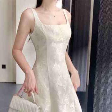 https://fulmo-img-server.com/dresscode-dresscode/1782100413467_5o7v87lf_4251nv5h.jpeg