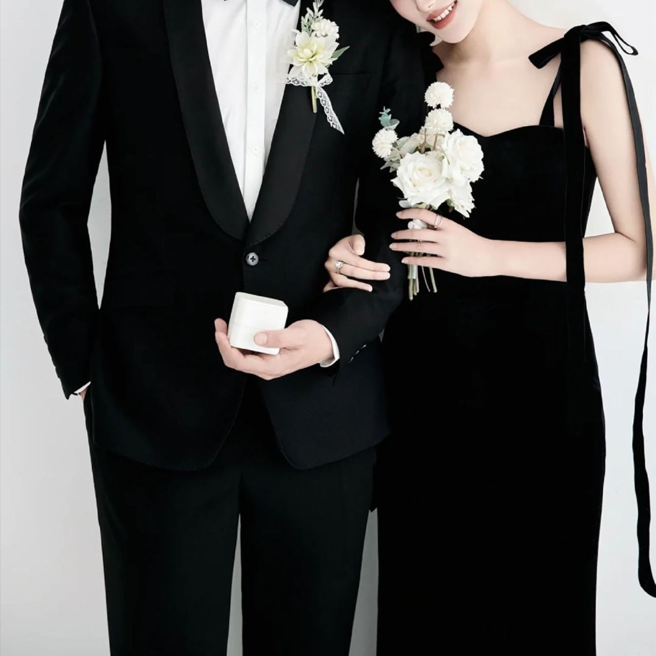 https://fulmo-img-server.com/dresscode-dresscode/1787633644567_h4vtvlsr_7ijrtqbb.jpeg