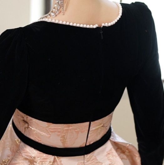 https://fulmo-img-server.com/dresscode-dresscode/1789703135505_zc8wm2t7_oc4e209c.jpeg