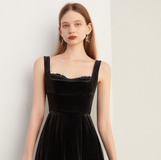 https://fulmo-img-server.com/dresscode-dresscode/1790824044731_5tl9amly_5agyob2q.jpeg