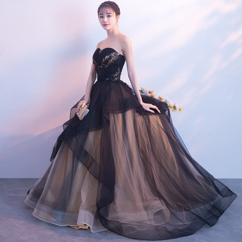 https://fulmo-img-server.com/dresscode-dresscode/17c2a492-0485-4e82-a458-c0cbbebe1f8c.jpg