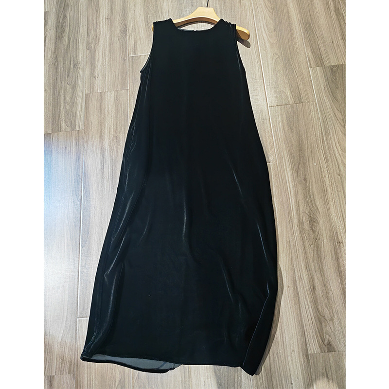https://fulmo-img-server.com/dresscode-dresscode/17c8d33c-aeb6-4634-9de9-9b2b25e722da.jpg