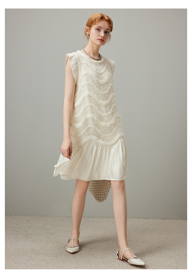https://fulmo-img-server.com/dresscode-dresscode/1a3fe1e4-ae5d-49cc-b5f9-a62cf110225a.jpg