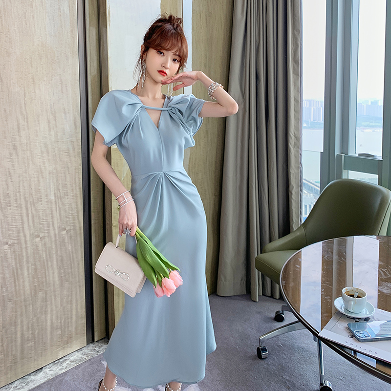 https://fulmo-img-server.com/dresscode-dresscode/1c787373-7cca-457c-bcc5-3a7563146ce1.jpg
