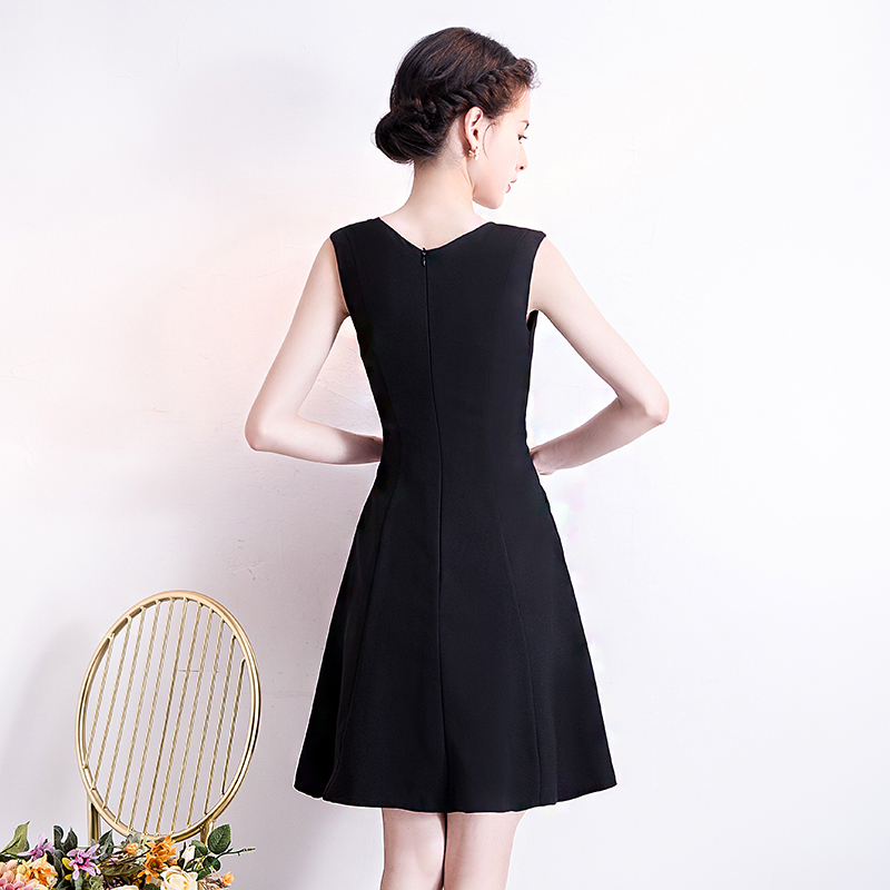 https://fulmo-img-server.com/dresscode-dresscode/1c835ab0-e0d0-49f9-beeb-b646d03569ba.jpg