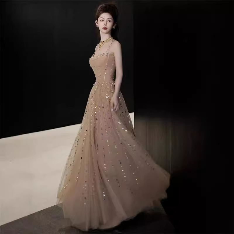 https://fulmo-img-server.com/dresscode-dresscode/1cdcf00a-1462-497f-934d-62eb18c8499c.jpg