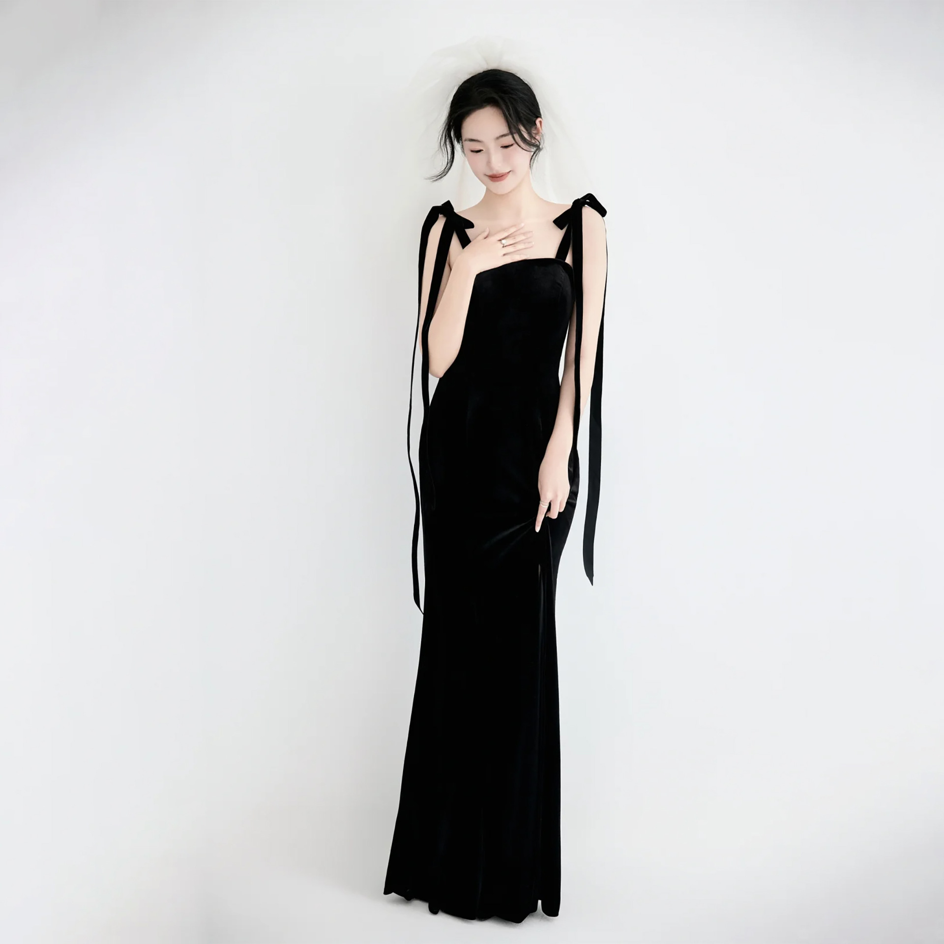 https://fulmo-img-server.com/dresscode-dresscode/1cf92aa3-4ce8-4d81-a1a5-7d02fca66ea0.jpg