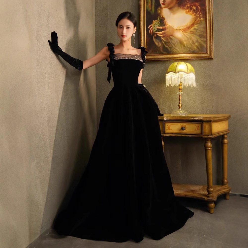 https://fulmo-img-server.com/dresscode-dresscode/1e59a1f4-ede1-442a-ae0c-71e14777da6f.jpg