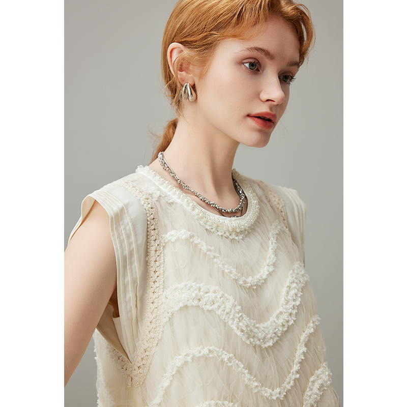 https://fulmo-img-server.com/dresscode-dresscode/1ebf0180-eb72-4b61-a965-62c2b2ed7887.jpg