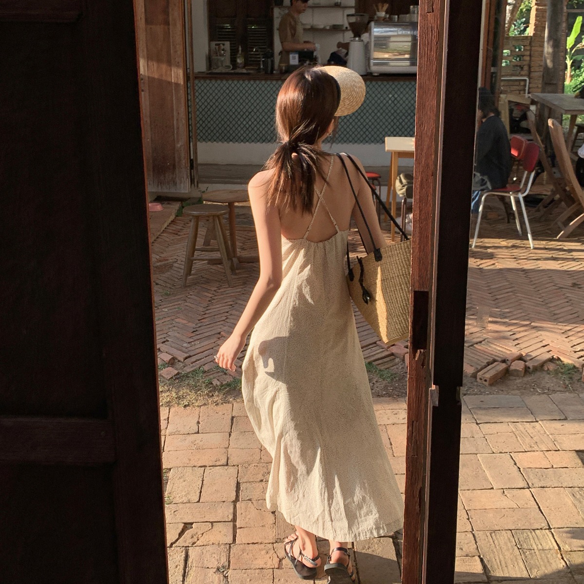 オケージョンワンピース 大人の心地よさ シンプルキャミワンピース