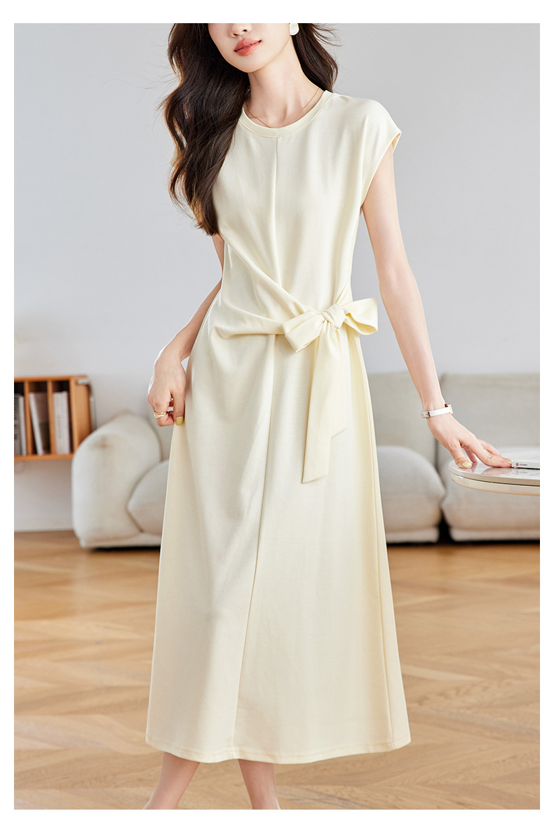 https://fulmo-img-server.com/dresscode-dresscode/20f2c5f2-298e-47e2-81b6-97a6936eacec.jpg