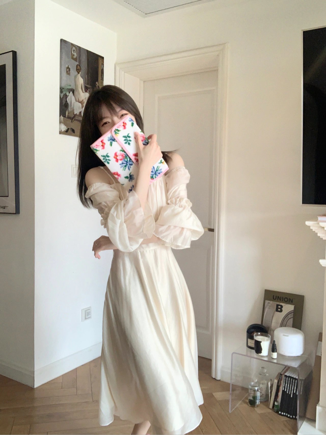 https://fulmo-img-server.com/dresscode-dresscode/211e6d12-e1f7-43ee-8e82-f30d1ef4adb3.jpg