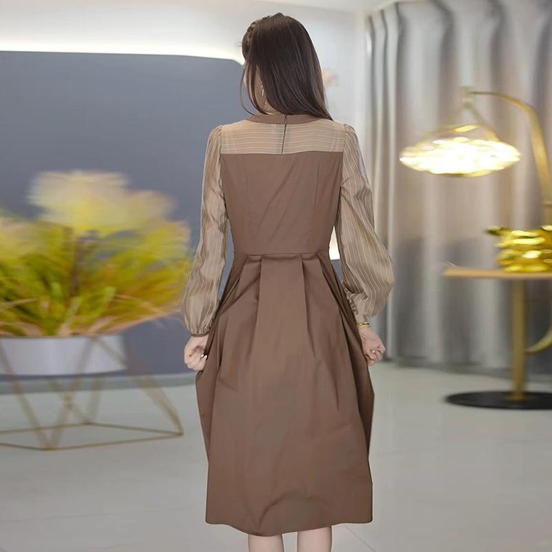 https://fulmo-img-server.com/dresscode-dresscode/238bf7c1-588d-4c9e-aded-cb7fb9338bee.jpg