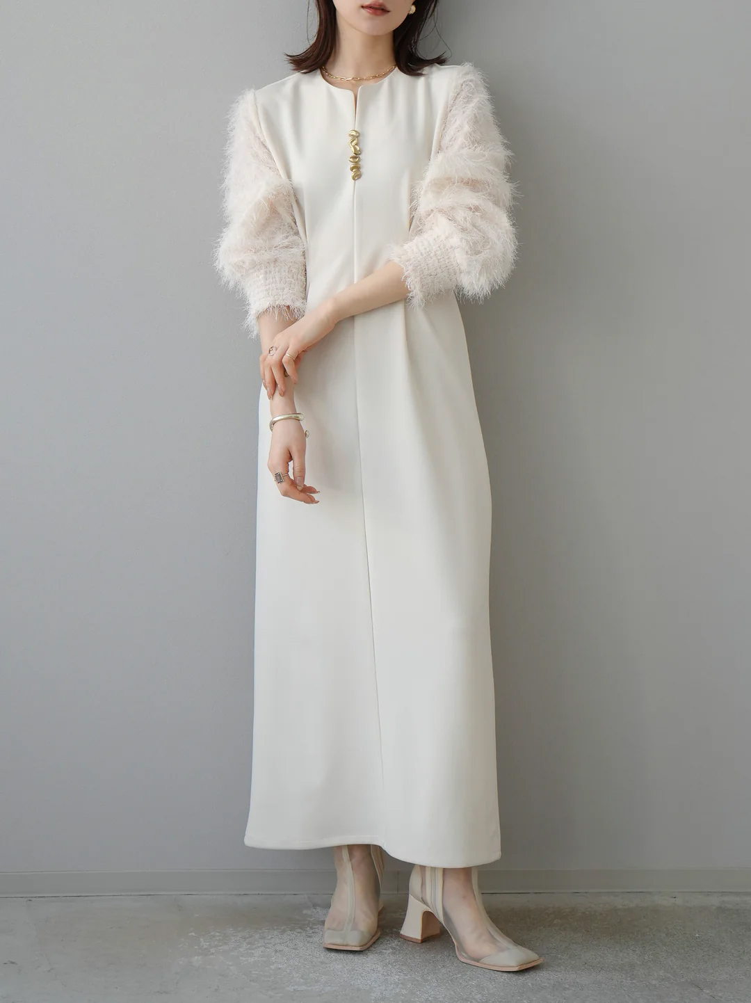 https://fulmo-img-server.com/dresscode-dresscode/245ac441-deaa-4b4a-ac3d-946d942b810c.jpg