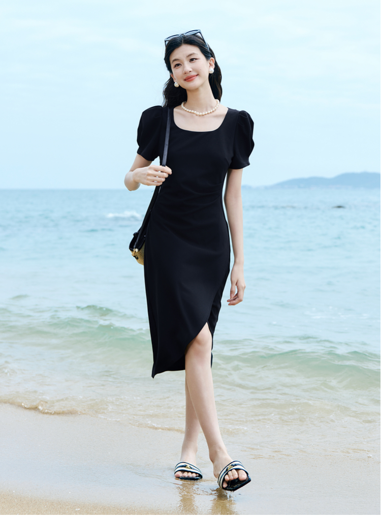 https://fulmo-img-server.com/dresscode-dresscode/2c42d599-626a-41f9-9366-40dc40997a24.jpg