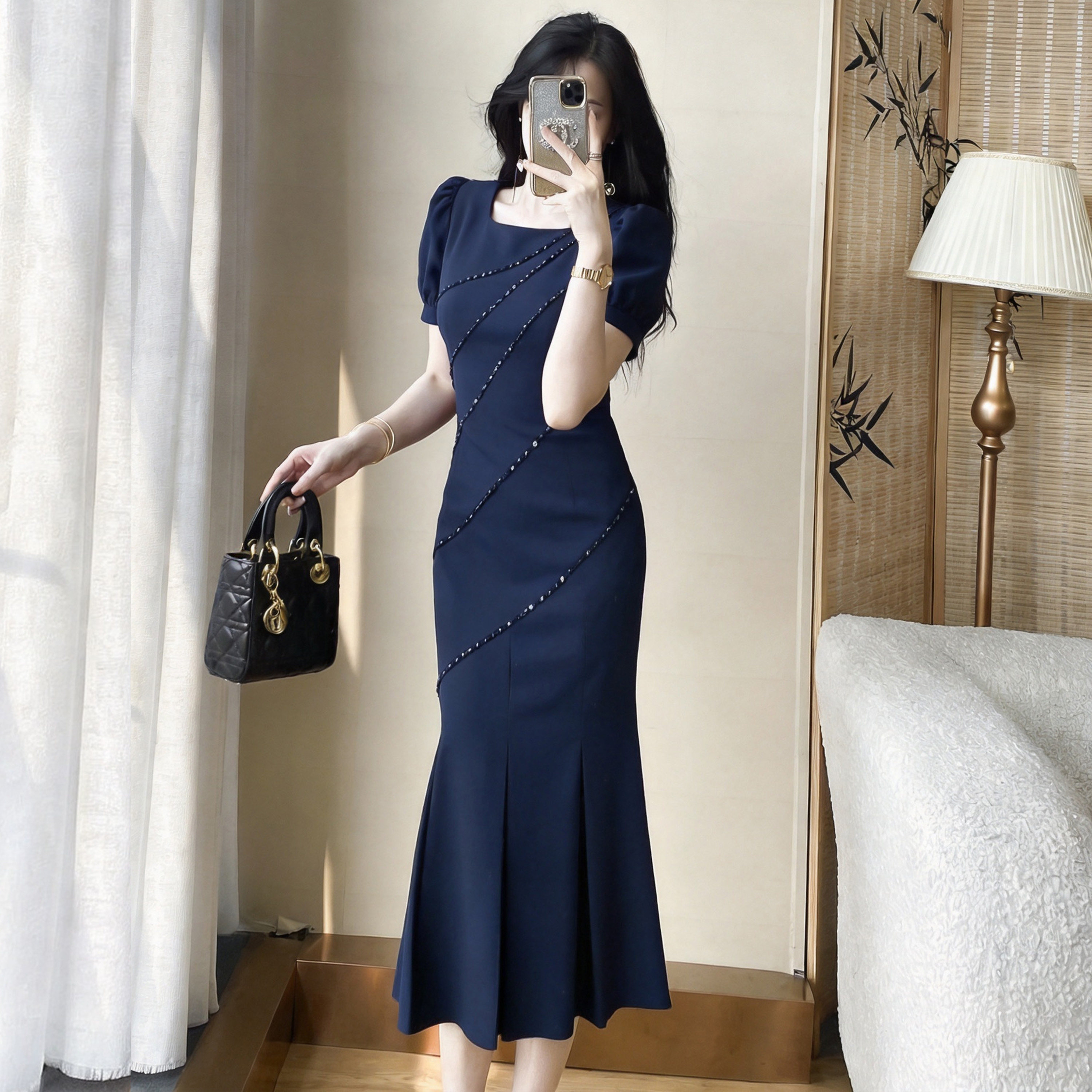 https://fulmo-img-server.com/dresscode-dresscode/2d4036b1-a745-4f83-b197-9f3b4b780f65.jpg