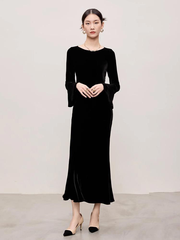 https://fulmo-img-server.com/dresscode-dresscode/2e193f31-ffe0-449b-9f97-cb993f82c821.jpg