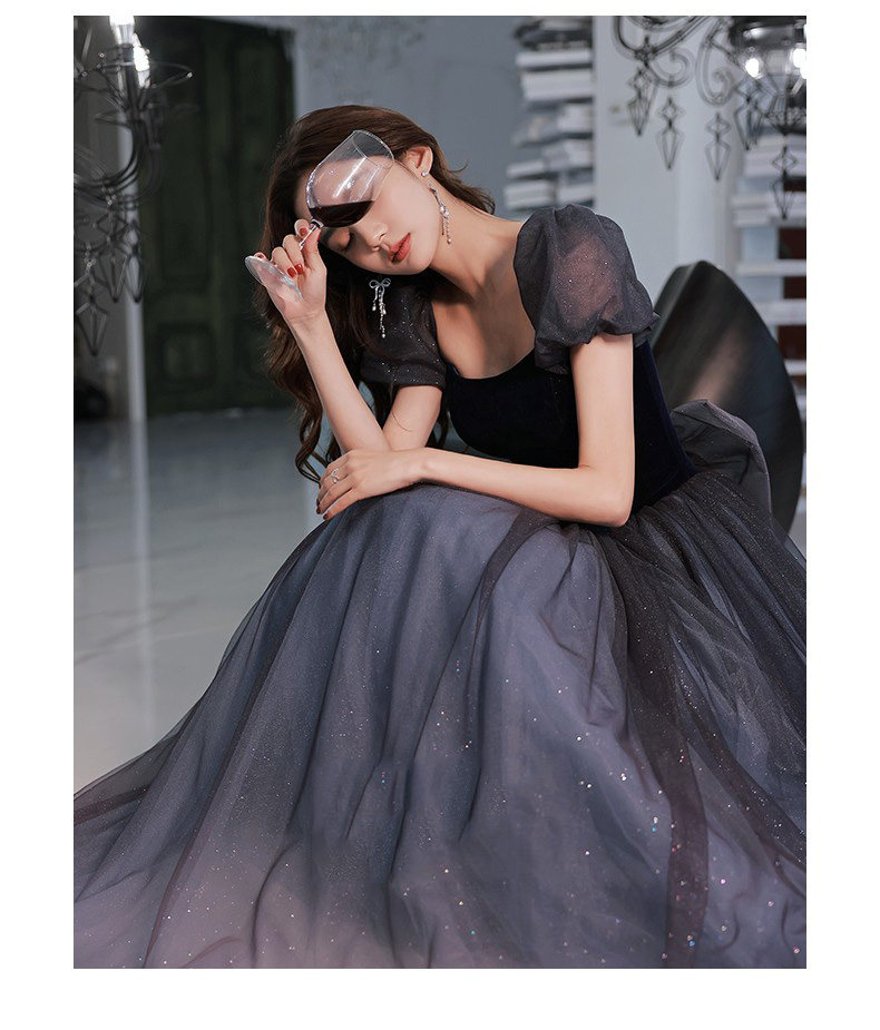 https://fulmo-img-server.com/dresscode-dresscode/302516e9-6345-4a18-91b6-0c12ad5597e3.jpg