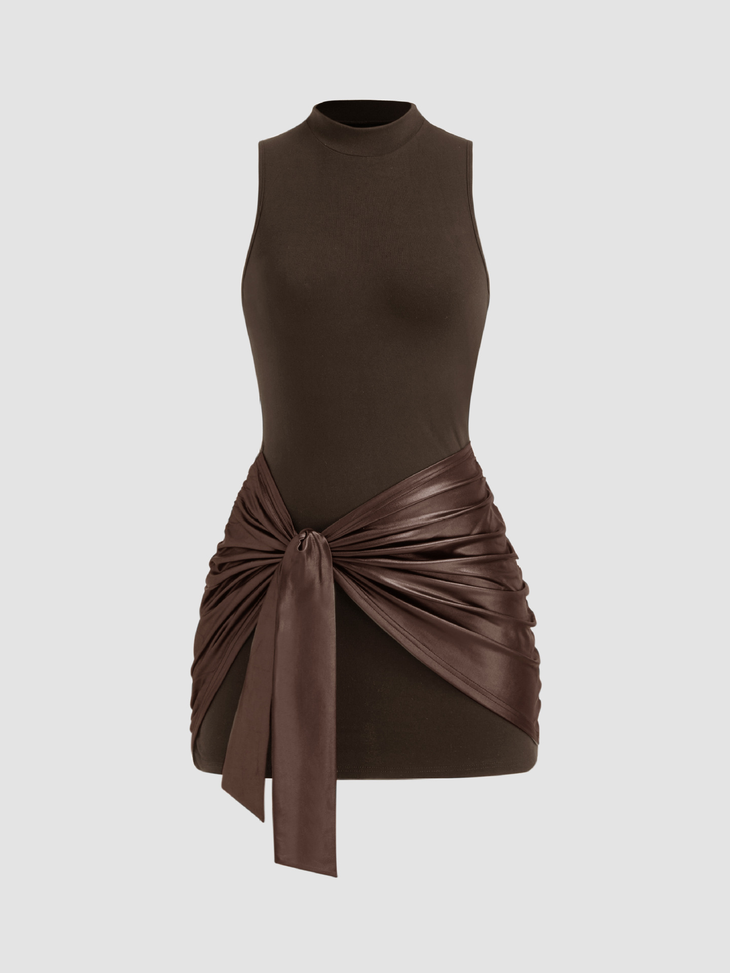 https://fulmo-img-server.com/dresscode-dresscode/308e516d-213e-4642-9f7c-1291a1acc5dd.jpg