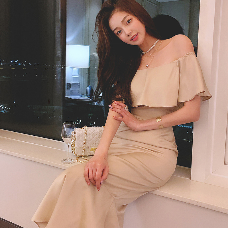https://fulmo-img-server.com/dresscode-dresscode/30c0a5e9-2a50-47b7-b92b-d2d550dcfd02.jpg