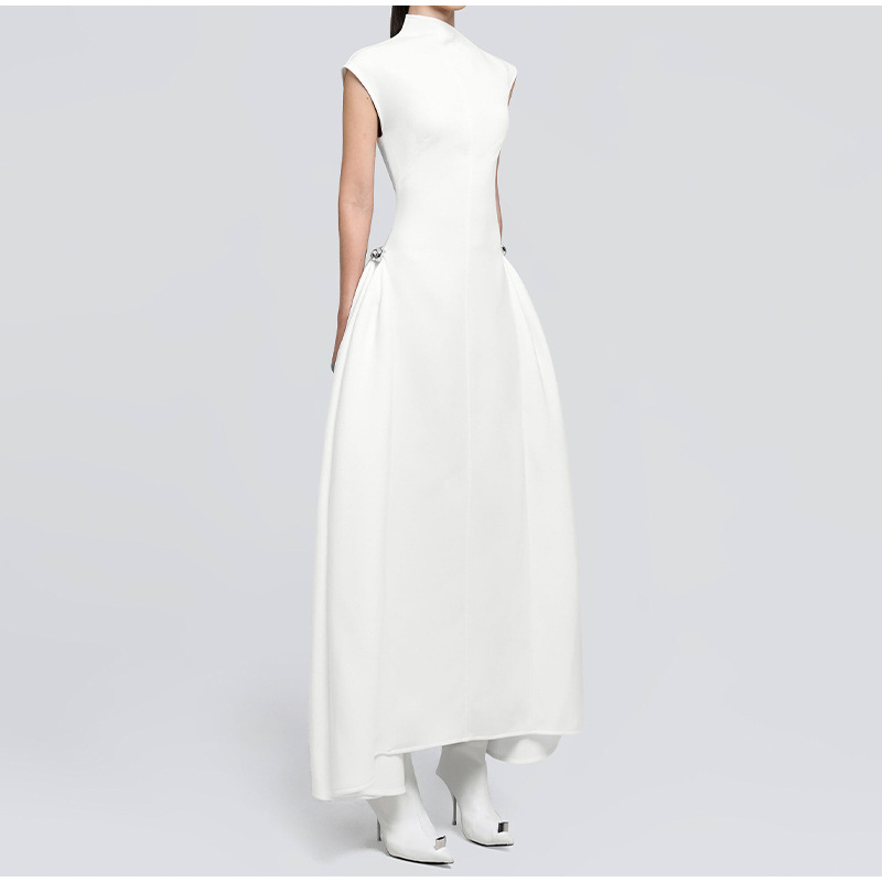 https://fulmo-img-server.com/dresscode-dresscode/316c0ceb-f96c-437b-800d-386f30d417ab.jpg