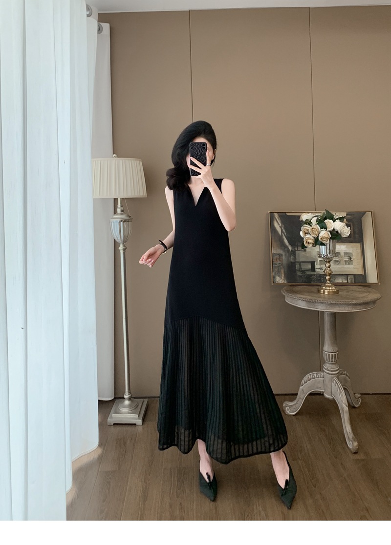 https://fulmo-img-server.com/dresscode-dresscode/323f05e3-9f6d-4309-9239-ca4f2783483a.jpg