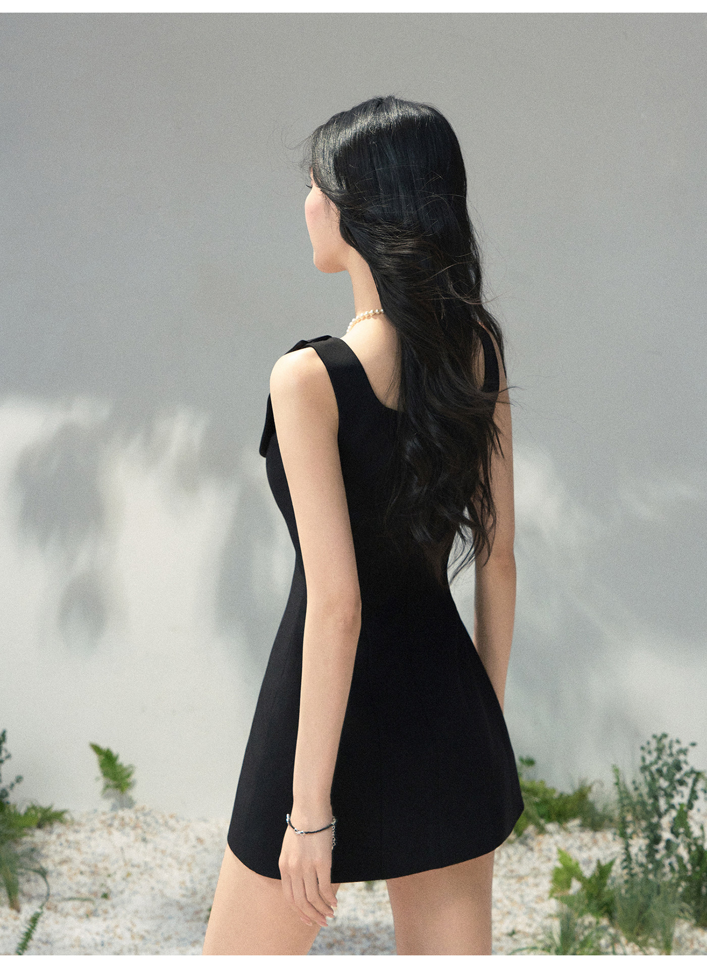 https://fulmo-img-server.com/dresscode-dresscode/329271ca-ff4f-407e-8ea9-2b00f7deb85b.jpg