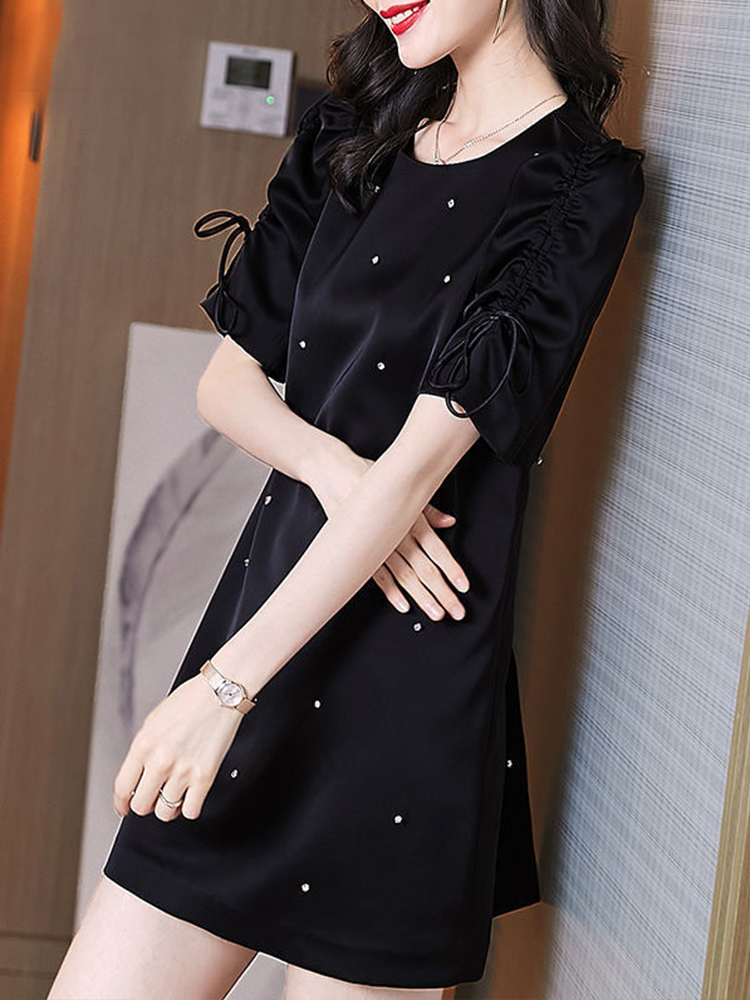 https://fulmo-img-server.com/dresscode-dresscode/330043ce-2457-40a9-b6e9-e6a7fb7d1aab.jpg