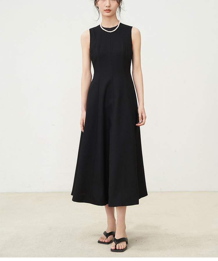 https://fulmo-img-server.com/dresscode-dresscode/36c749ca-15a9-4cf1-9d11-12443b2d077a.jpg
