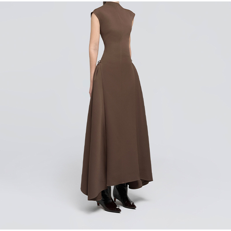 https://fulmo-img-server.com/dresscode-dresscode/37360a66-c61d-4ed9-8fe5-11d6fc113b78.jpg