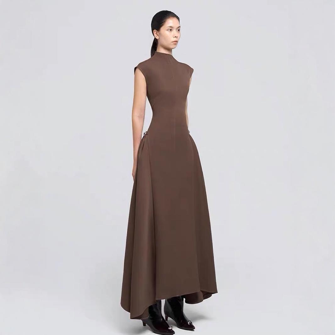 https://fulmo-img-server.com/dresscode-dresscode/38272a36-60ba-44aa-8bb2-b0ab5fc5707c.jpg