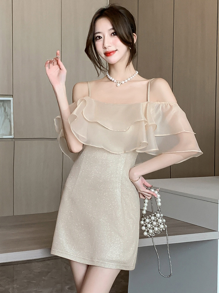 https://fulmo-img-server.com/dresscode-dresscode/382dcfd4-2553-4b90-8af7-9226f7eee99c.jpg
