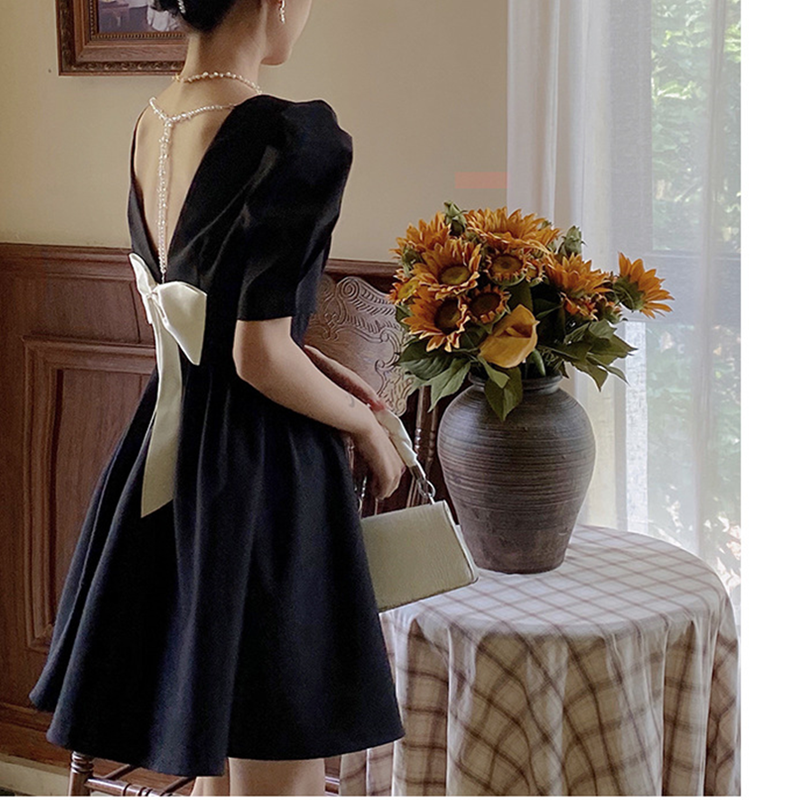 https://fulmo-img-server.com/dresscode-dresscode/38f71382-a0e3-4505-9201-ddf8f00195fc.jpg