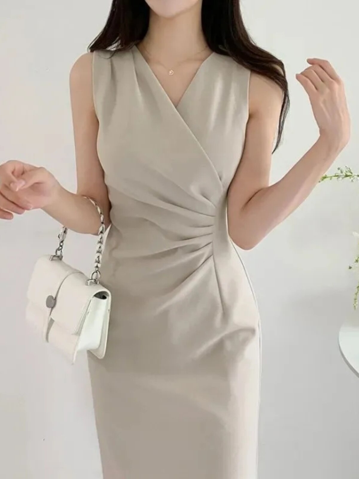 https://fulmo-img-server.com/dresscode-dresscode/394c8c47-0fd6-46b9-a29c-34d73bd8c4b9.jpg