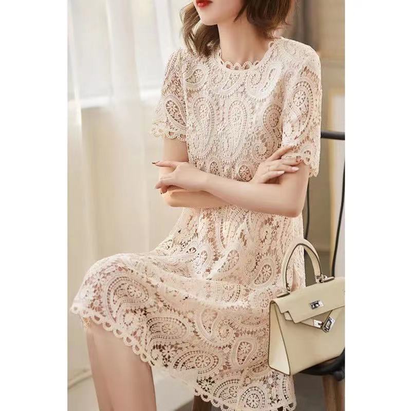 https://fulmo-img-server.com/dresscode-dresscode/39e2e2c0-c44a-461d-8bf2-7c4c03880d3e.jpg