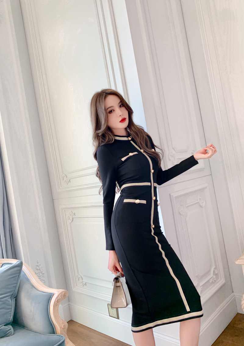 https://fulmo-img-server.com/dresscode-dresscode/3a170ba7-ee62-446a-8350-e294bd86a5f8.jpg
