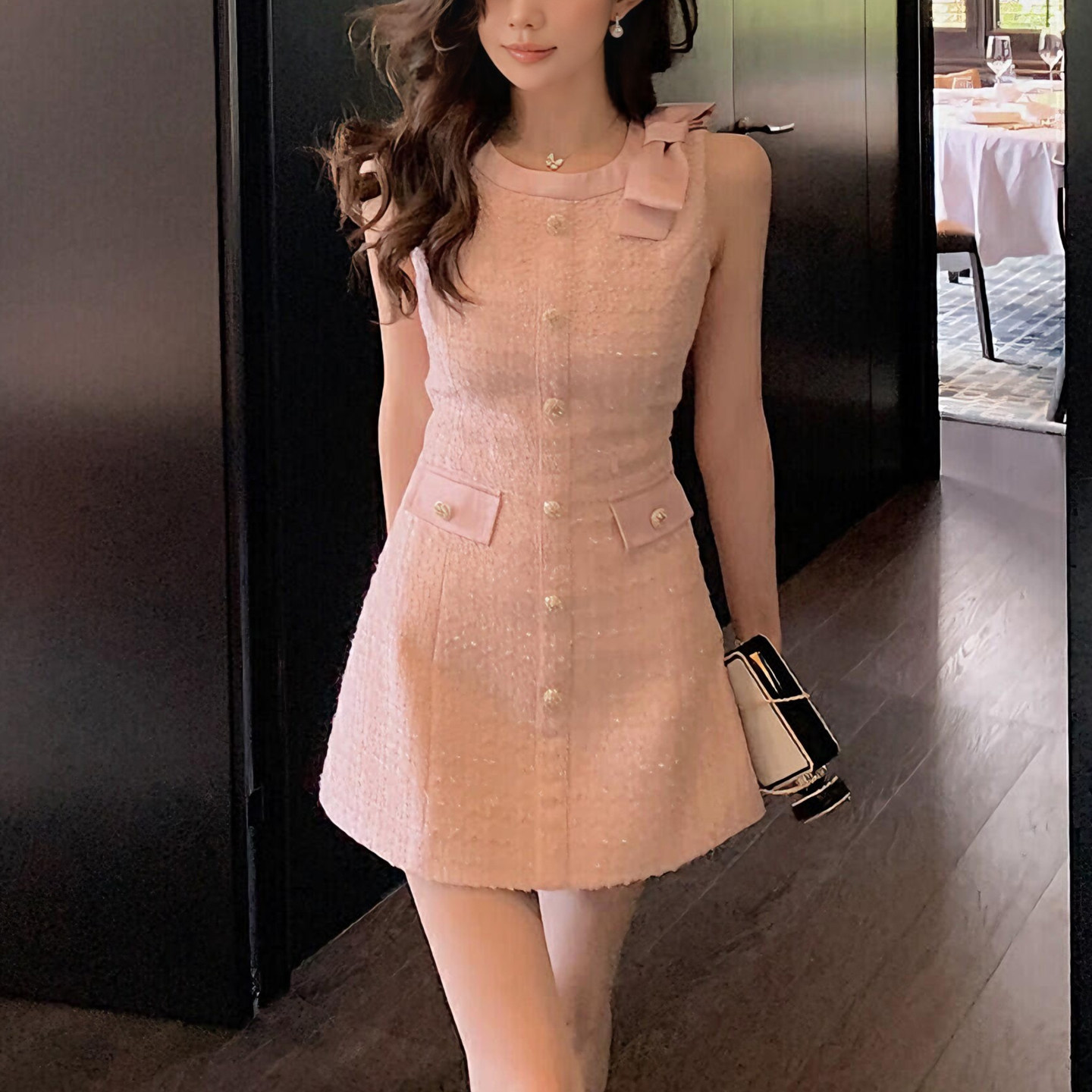 https://fulmo-img-server.com/dresscode-dresscode/3b48ff77-8c3c-4106-b83c-75364959e595.jpg