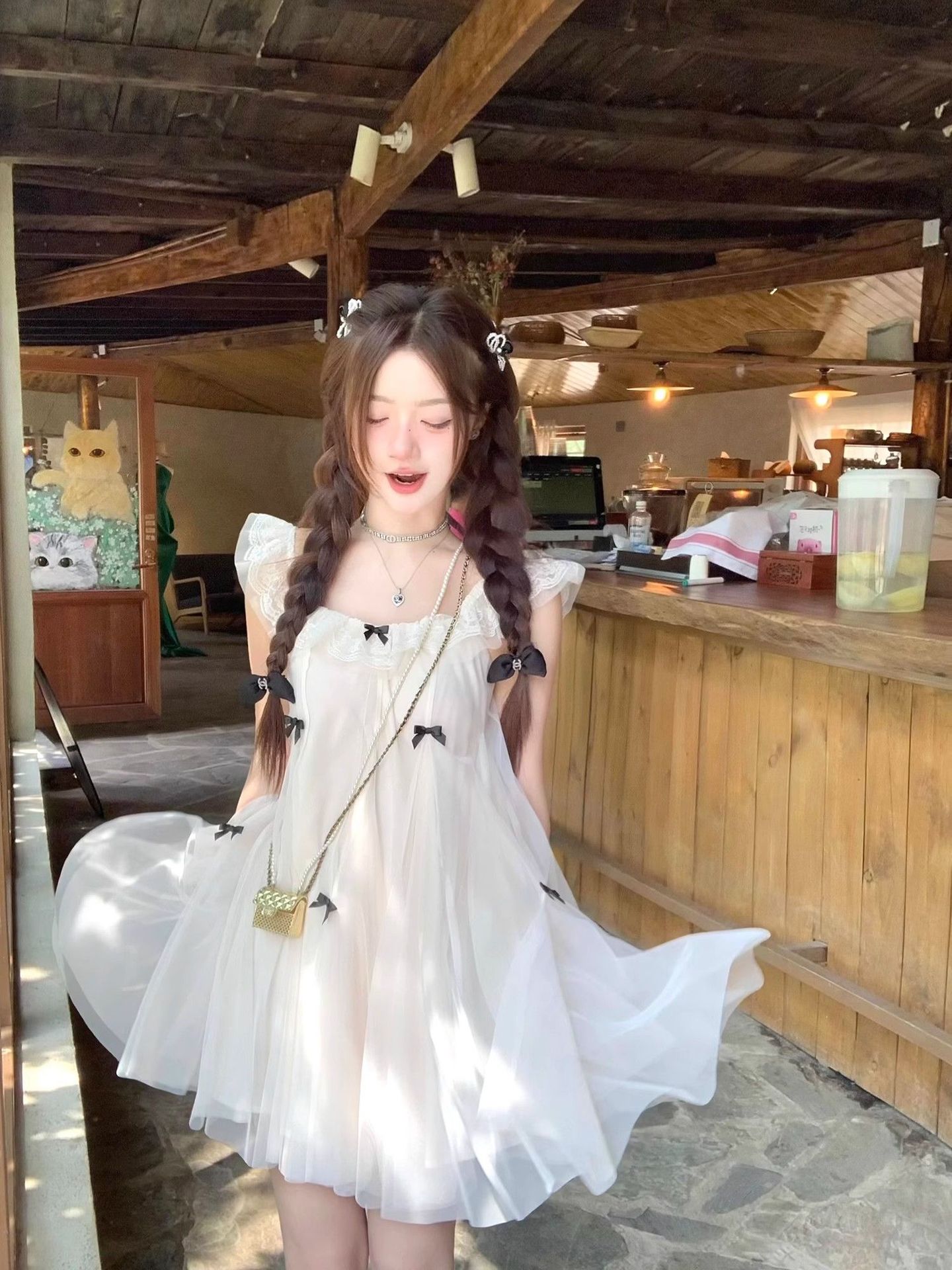 https://fulmo-img-server.com/dresscode-dresscode/3de0d615-8e36-410e-90e8-c7ea8a32d597.jpg