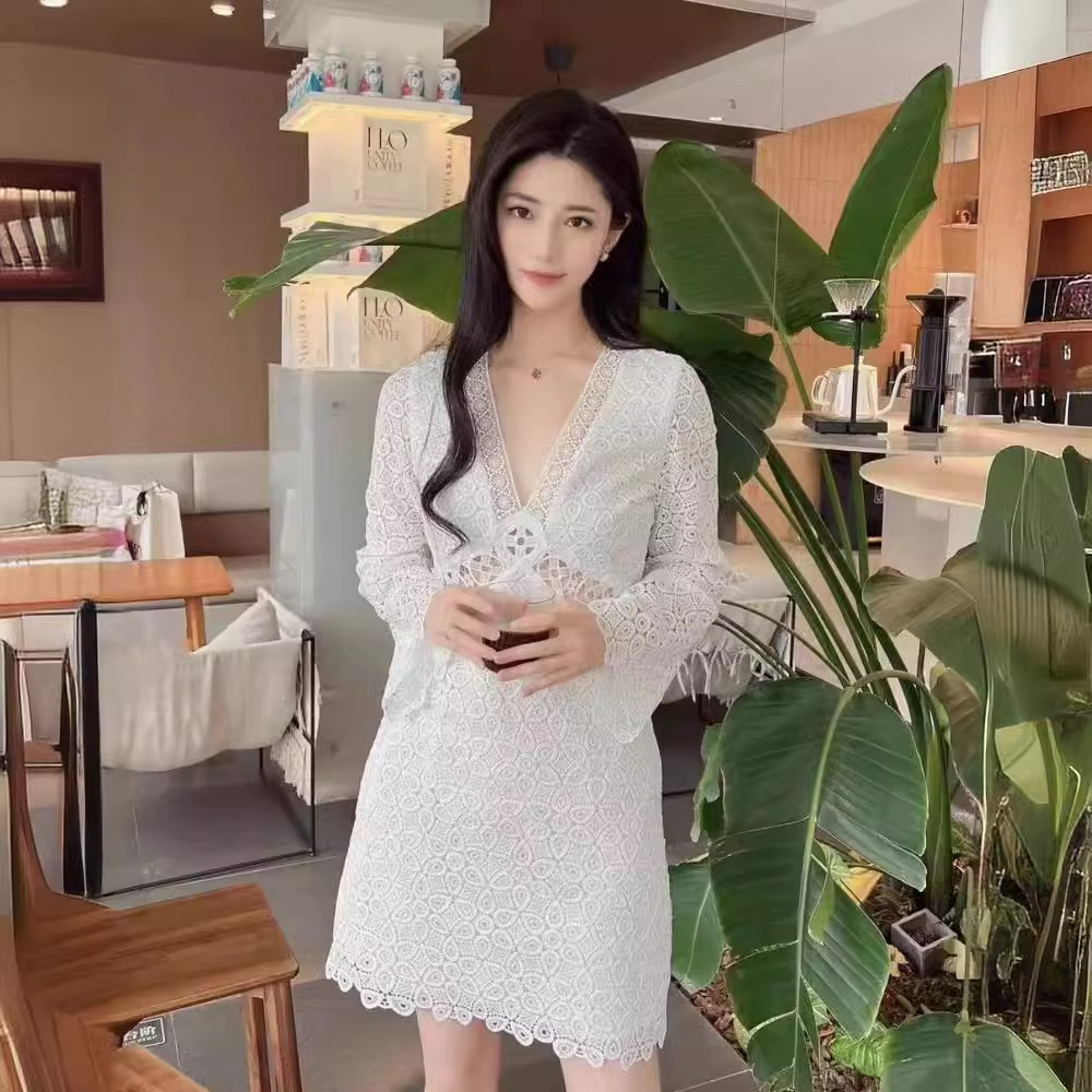 https://fulmo-img-server.com/dresscode-dresscode/3e3f90ea-e874-45c4-b583-55ccc52b0780.jpg