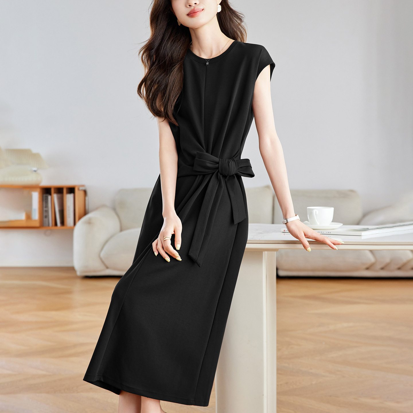 https://fulmo-img-server.com/dresscode-dresscode/40794930-3ecd-4c00-b9b6-45e04e9d2463.jpg