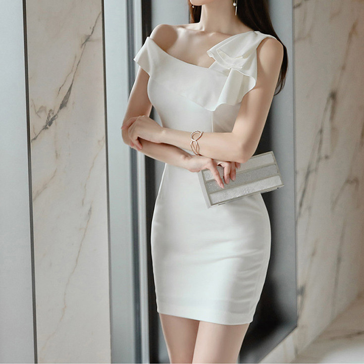https://fulmo-img-server.com/dresscode-dresscode/41cb236d-3b38-4762-bbec-95031c230306.jpg