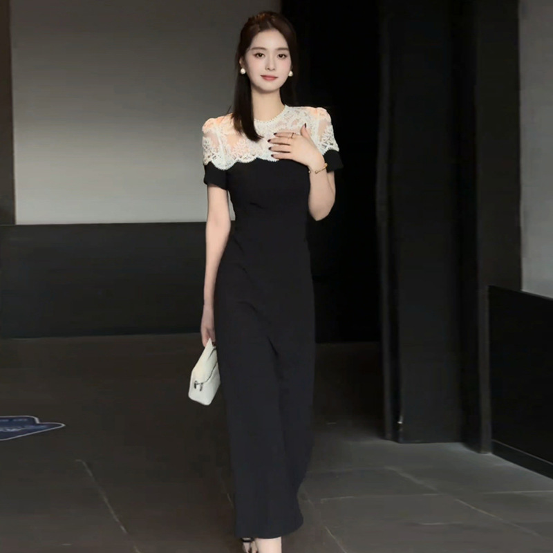 https://fulmo-img-server.com/dresscode-dresscode/42905e5f-9cda-4342-aa14-592dbc0f8faa.jpg