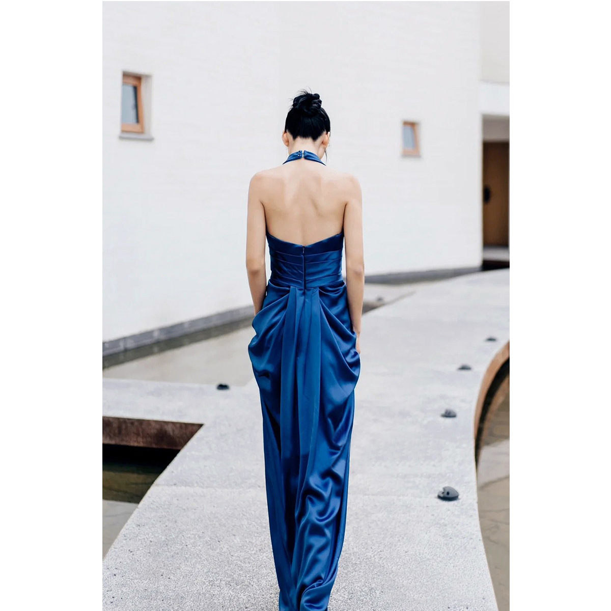 https://fulmo-img-server.com/dresscode-dresscode/442c006e-48bd-43f8-93ec-5f1f57faf791.jpg