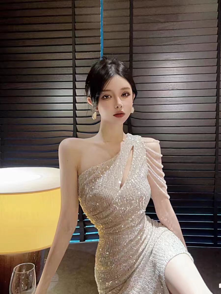 https://fulmo-img-server.com/dresscode-dresscode/45e634ab-5793-472e-b242-03e29bd1b47c.jpg