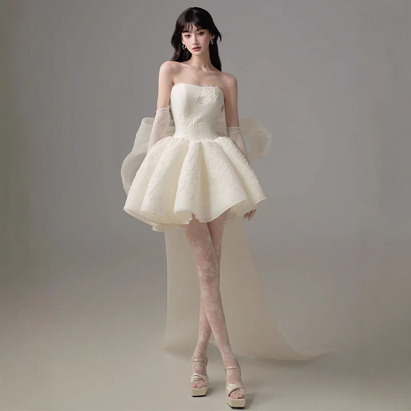https://fulmo-img-server.com/dresscode-dresscode/47766804-8583-4c5f-a2a5-9e92db7253ad.jpg