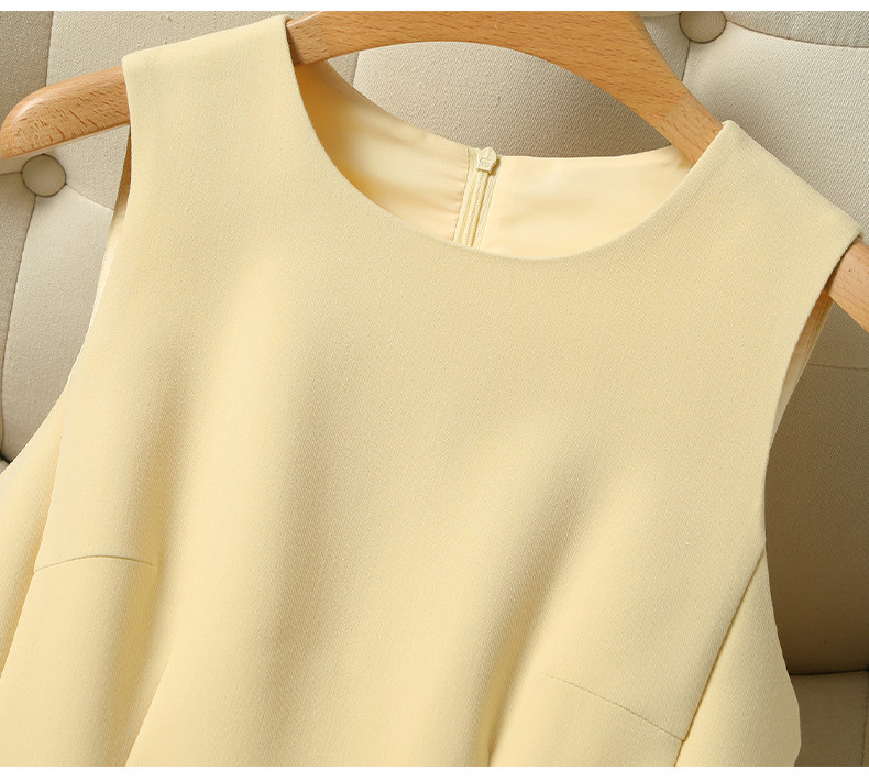 https://fulmo-img-server.com/dresscode-dresscode/496886ef-ba19-4e06-8b33-457ebb7ab900.jpg