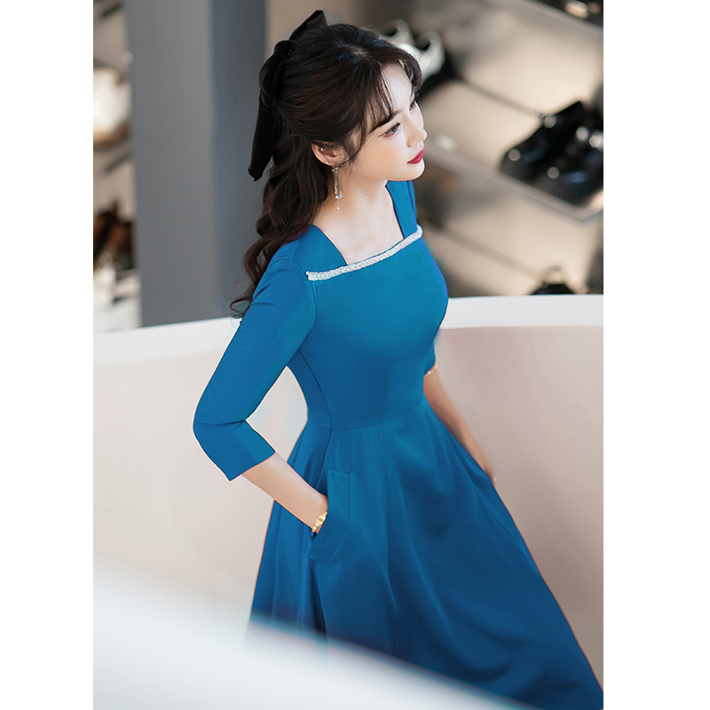 https://fulmo-img-server.com/dresscode-dresscode/4c2eda35-7dcd-4deb-a1a9-110624b11fd5.jpg