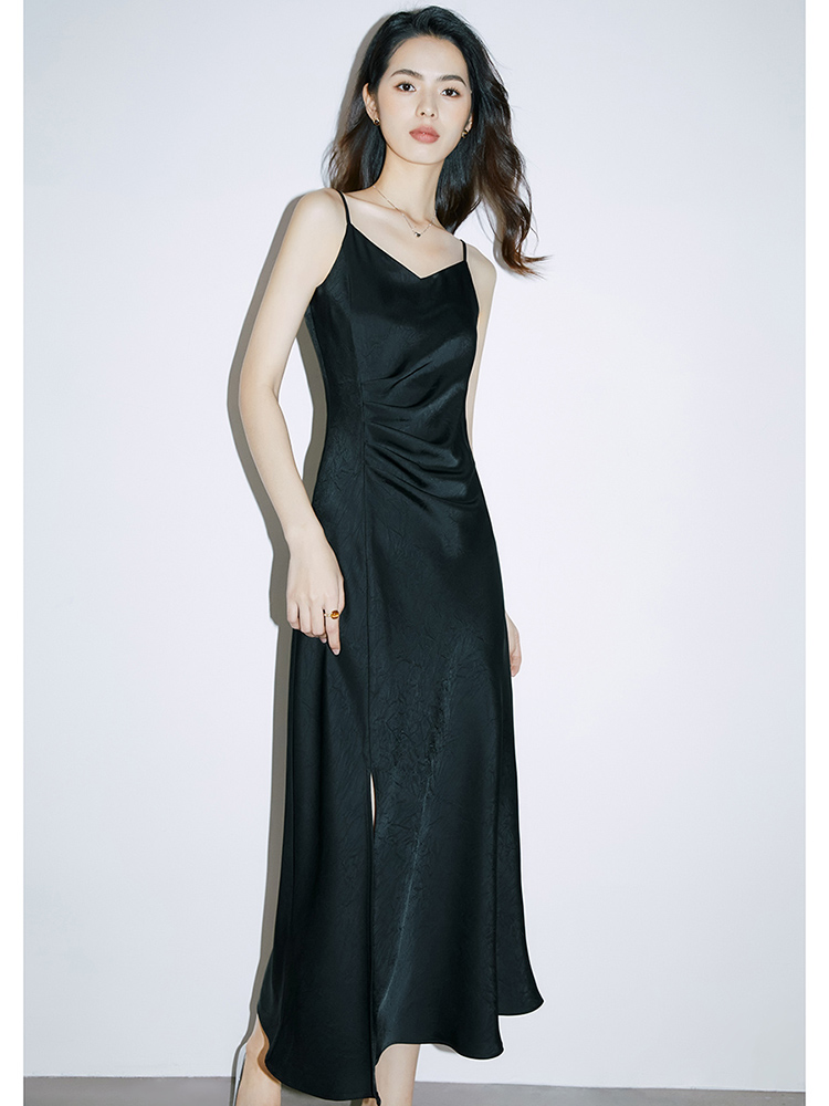 https://fulmo-img-server.com/dresscode-dresscode/4d484d70-1b21-4451-8abb-de43cacc4e67.jpg